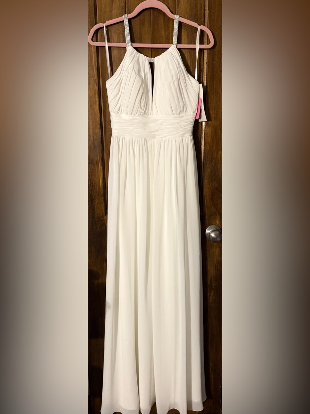 Elegant White Chiffon wedding dress